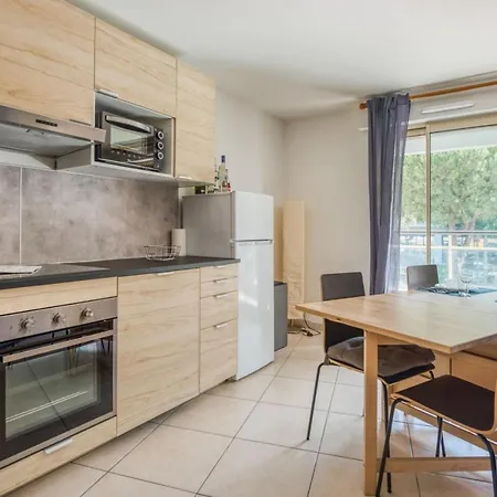 Air Conditioned With A Balcony - - Welkeys Apartmán *